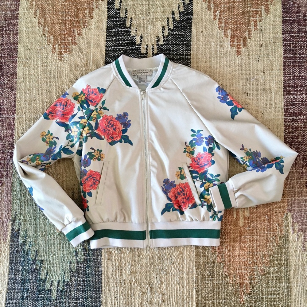 Flying Tomato floral bomber jacket size small!